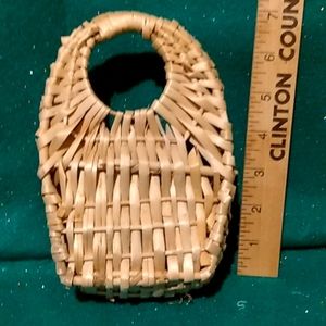 Small wicker wall basket for keys or fake plants
